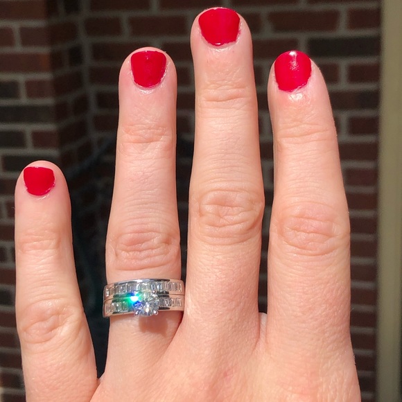 14k 2.00ct Diamond Ring - Picture 2 of 8